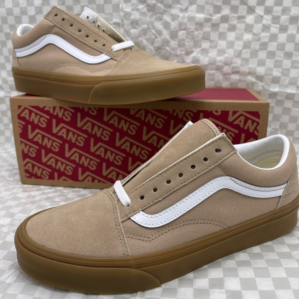 Vans Men's Beige and White Sneakers Old Skool
Sesame/Gum
VN0A38G1QA2 Sneakers